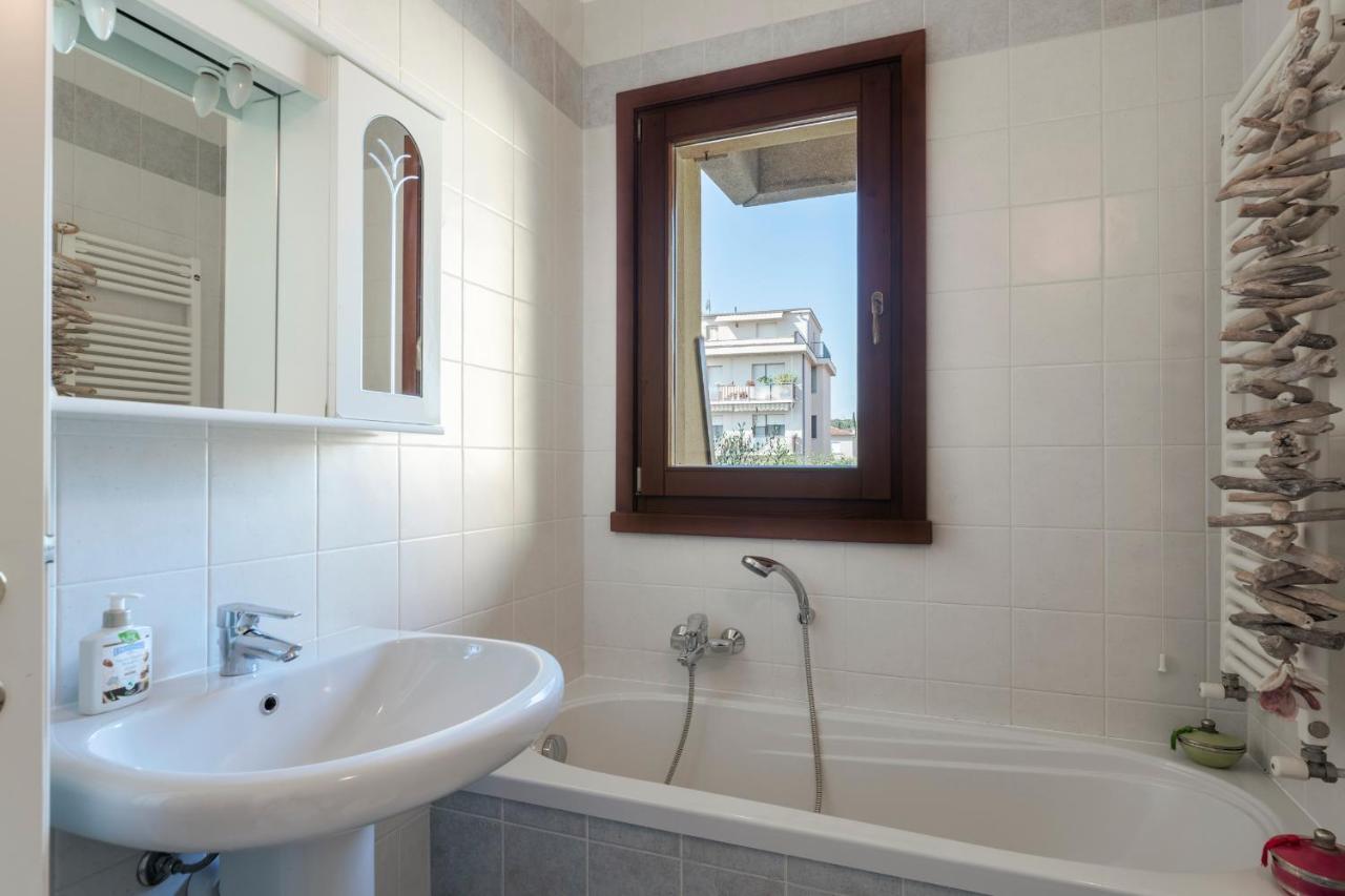 Quiet Place Close To Center Apartment Desenzano del Garda